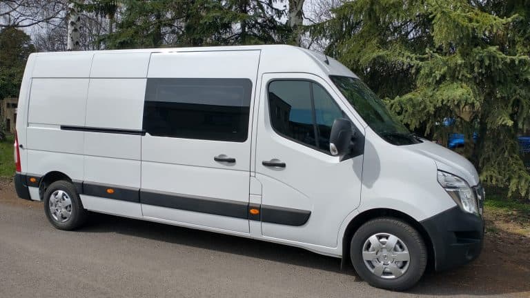 Nissan Interstar - přední pohled